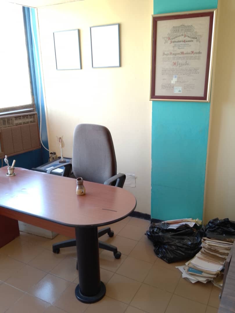 Office for Sale in Valencia Carabobo 2001